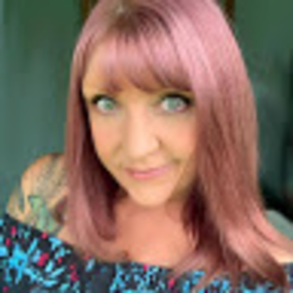 Meet your Posher, Jenny - Picture 1 of 1